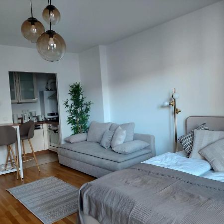 Balcony Apartment, 5 Min Walk To First District เวียนนา ภายนอก รูปภาพ